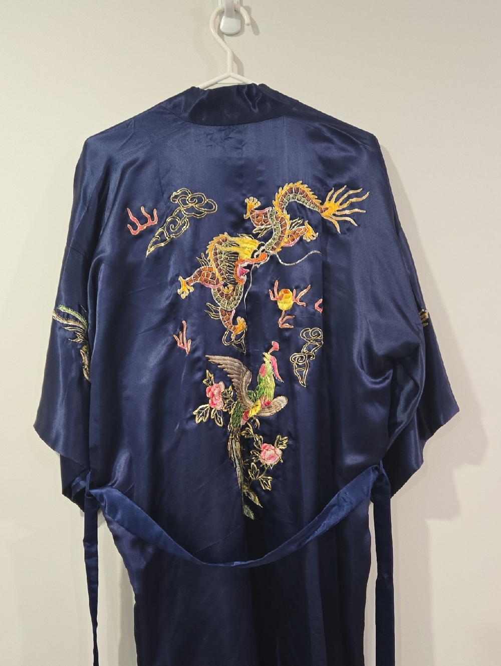 Vintage 80's Chinese Silk Embrodiered Robe - Picture 12 of 14